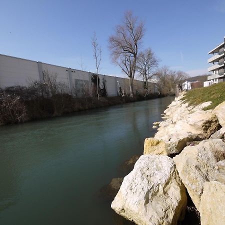 Blue River Side Blaustein Extérieur photo